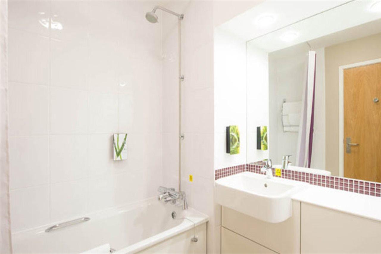 Premier Inn Cambridge Girton  Luaran gambar