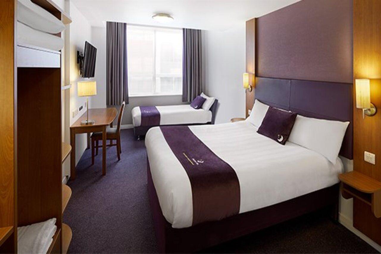 Premier Inn Cambridge Girton  Luaran gambar