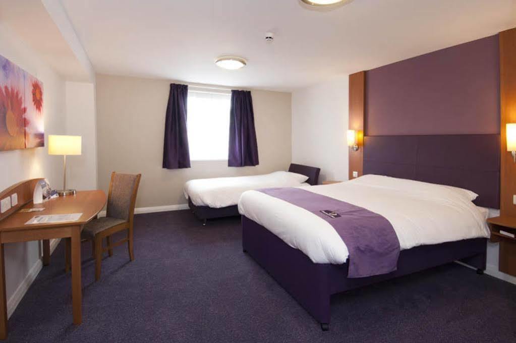 Premier Inn Cambridge Girton  Luaran gambar