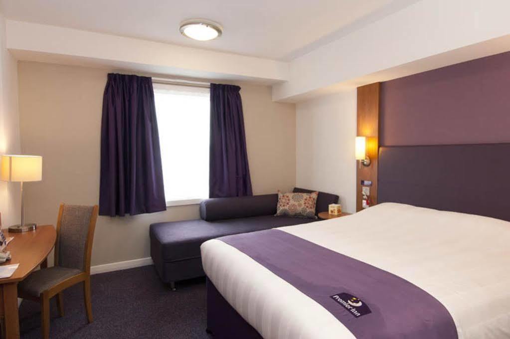 Premier Inn Cambridge Girton  Luaran gambar